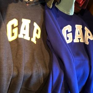 Gap sweatshirt